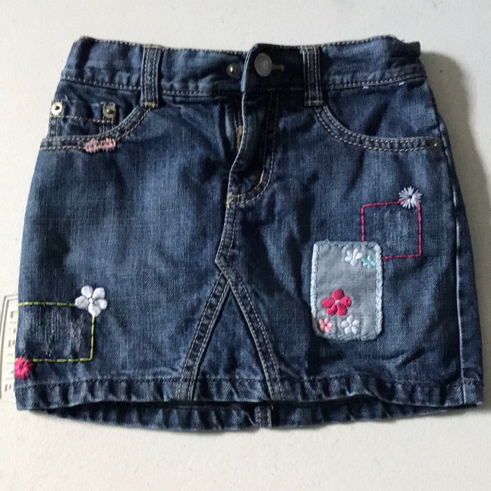 Gymboree embroidered denim skirt. Great condition!